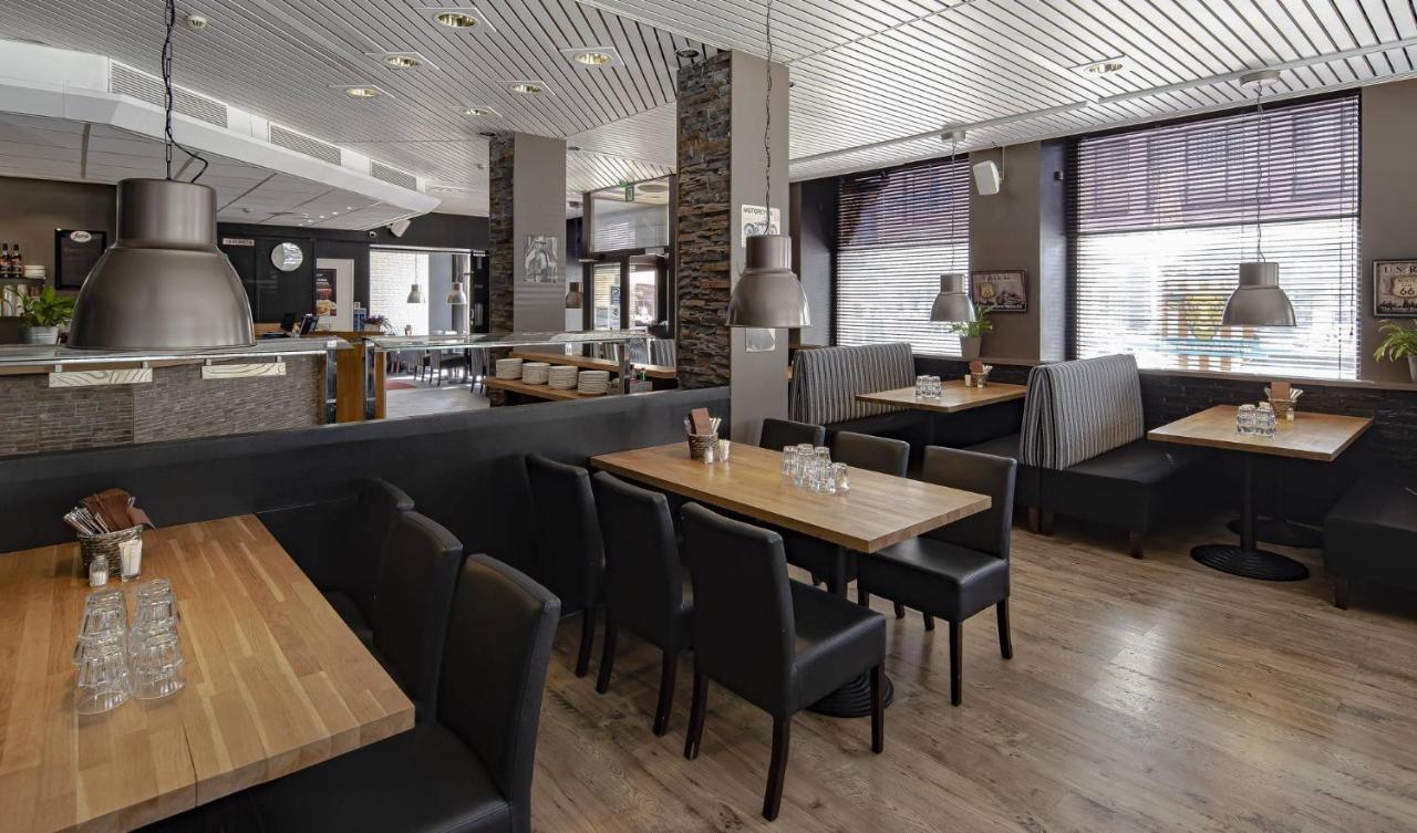 Hotel Seurahuone Riihimäki Esterno foto